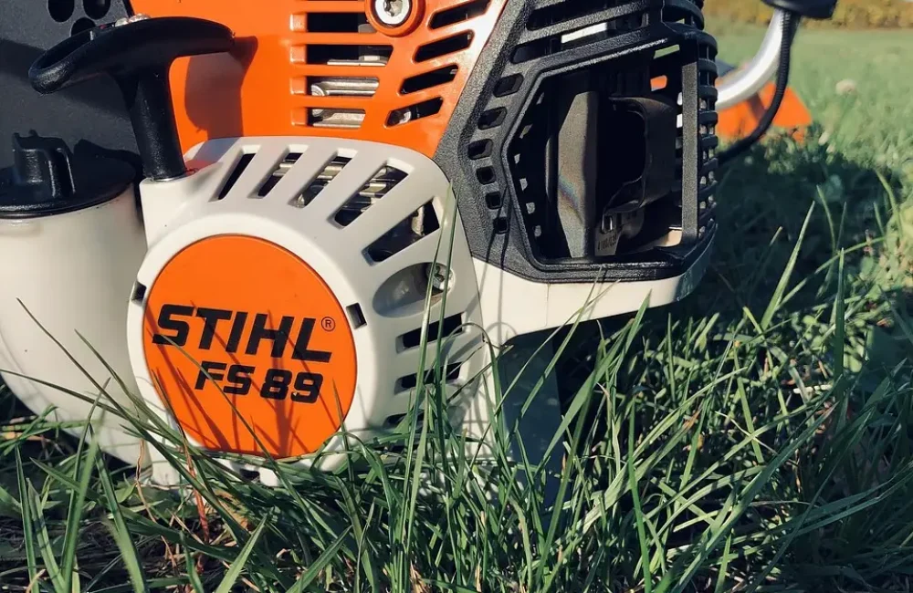 stihl, spit exhaust, grass, mowing the grass, garden, lawnmower, green, meadow, haircuts, cutting, lawn, technology, nature, rush, gardening, mowing, growth, plantation, holding, agriculture, plants, landscape, village, season, summer, lawnmower, lawnmower, lawnmower, lawnmower, lawnmower, mowing